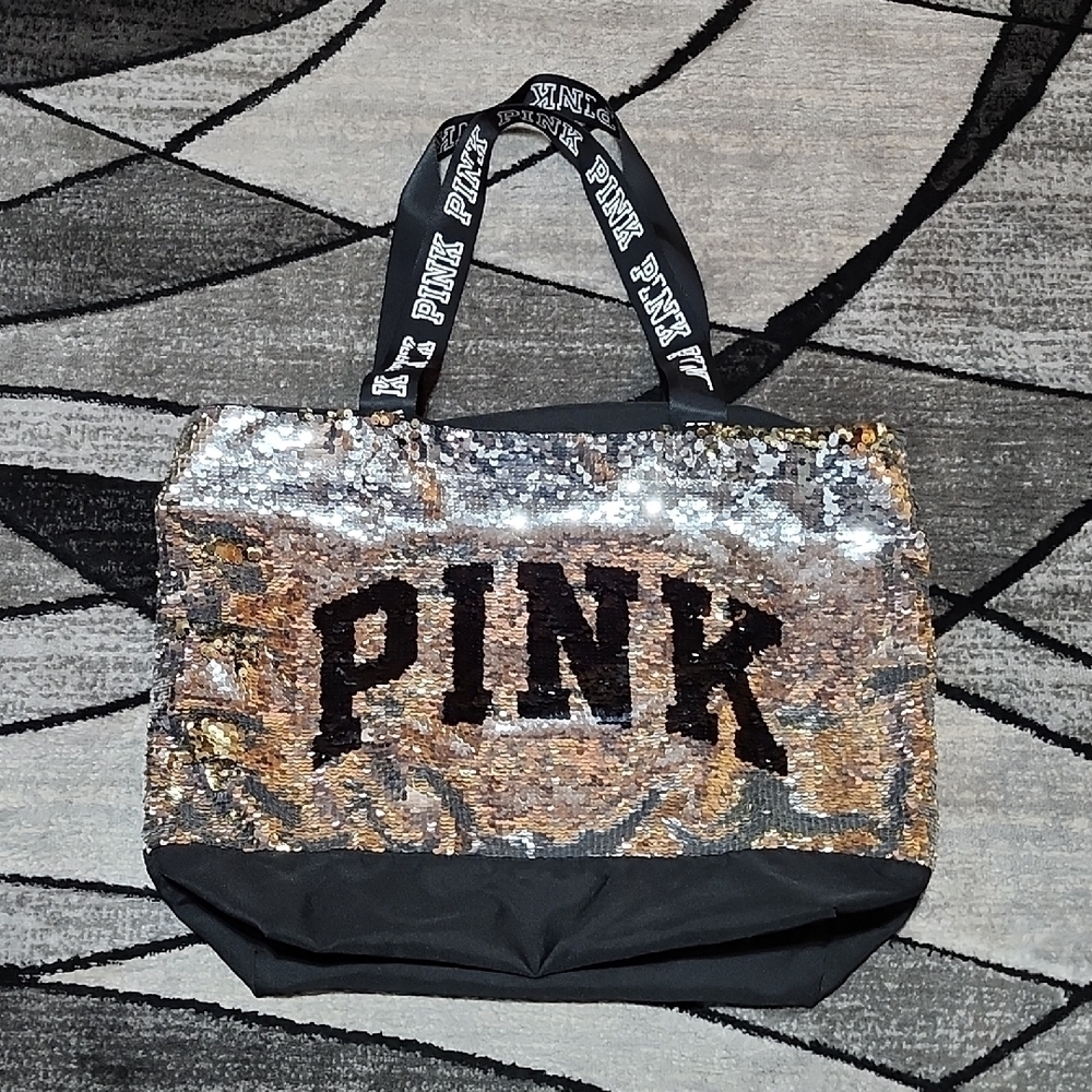 VS PINK 2018 REVERSIBLE SILVER GOLD & BLACK SEQUINS BLACK CANVAS WEEKEND…